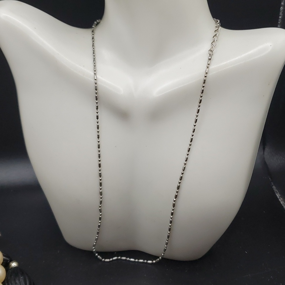 Silver tone bullet beaded spacer necklace N3324